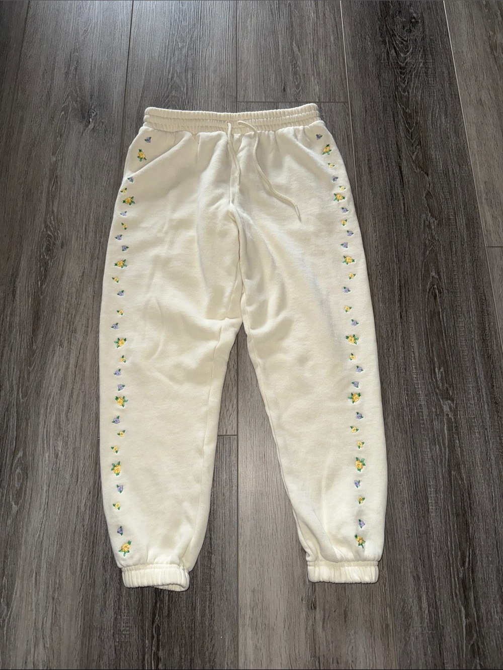 Women’s Cream Sweatpants with Side Floral Embroidery